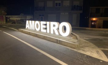 Rematadas as obras da nova semirotonda en Amoeiro